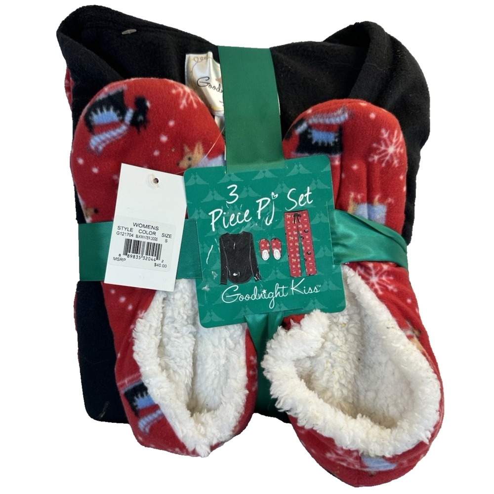 NWT Goodnight Kiss Women's 3pc Pajama Set S Small Red Dog Print Fleece Slippers